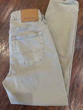 American Eagle Outfitters Men's Khaki Slim Flex Jeans